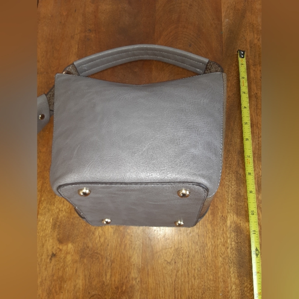 Elegant Gray and Taupe Snakeskin Vegan Leather Women's Bag - Picture 5 of 16